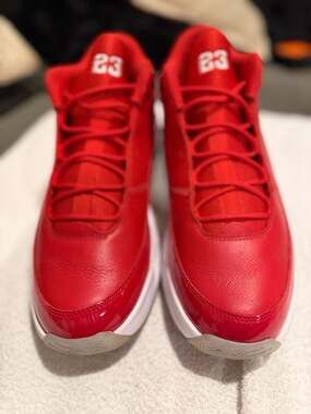 Jordan Max Aura 3 University Red White Basketball Shoes